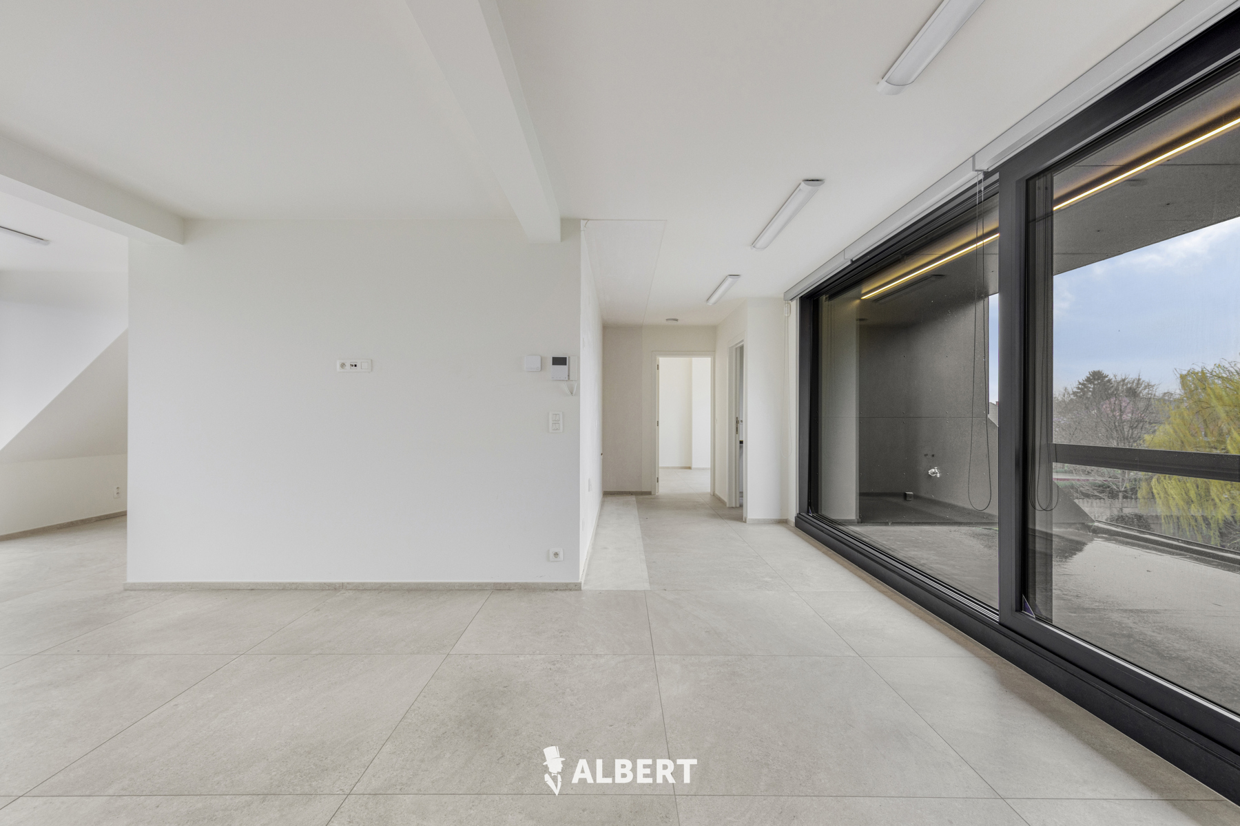 Centraal gelegen lichtrijk appartement met 2 terrassen - foto 5