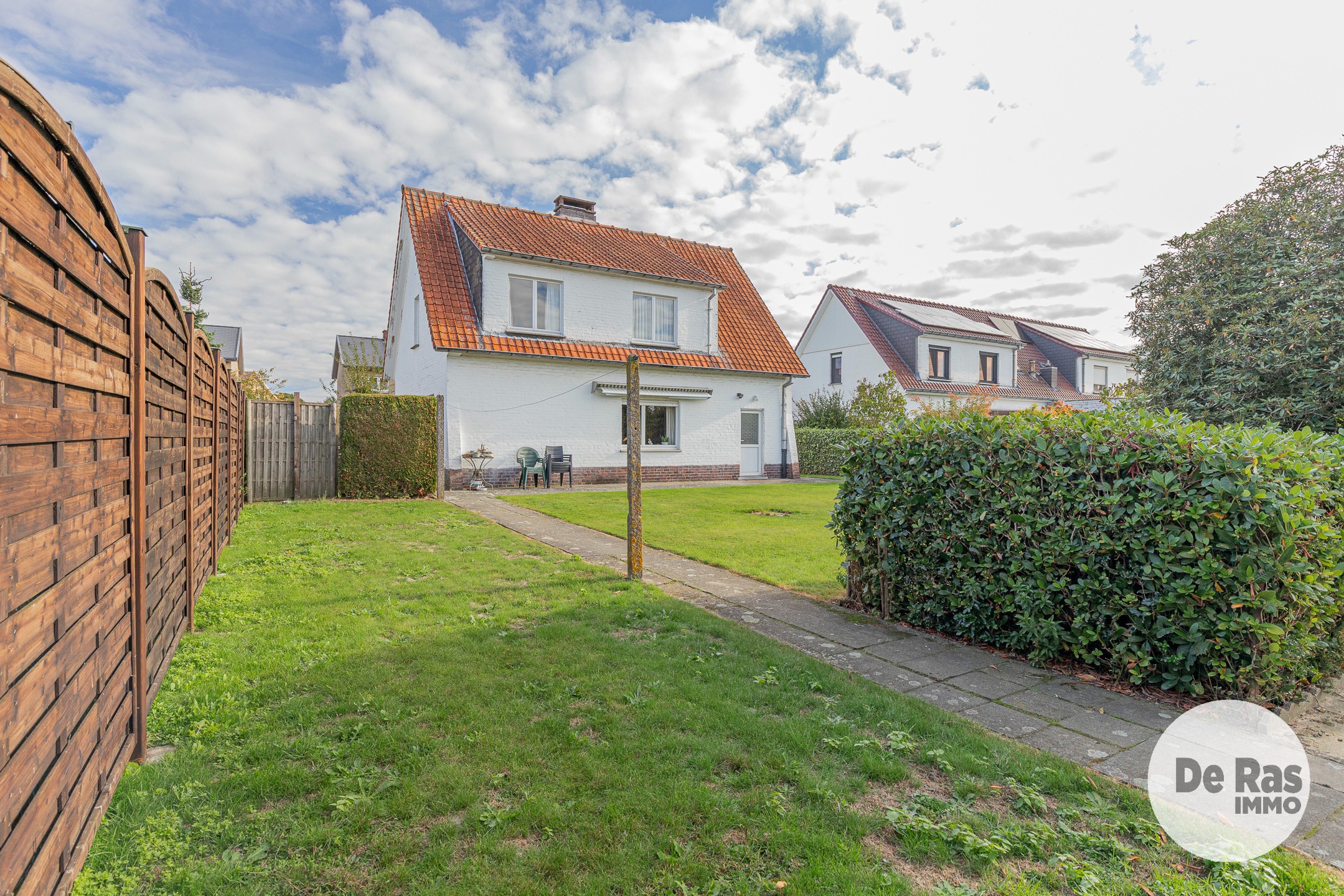 SCHELLEBELLE- Te renoveren woning in een rustige verkaveling - foto 4