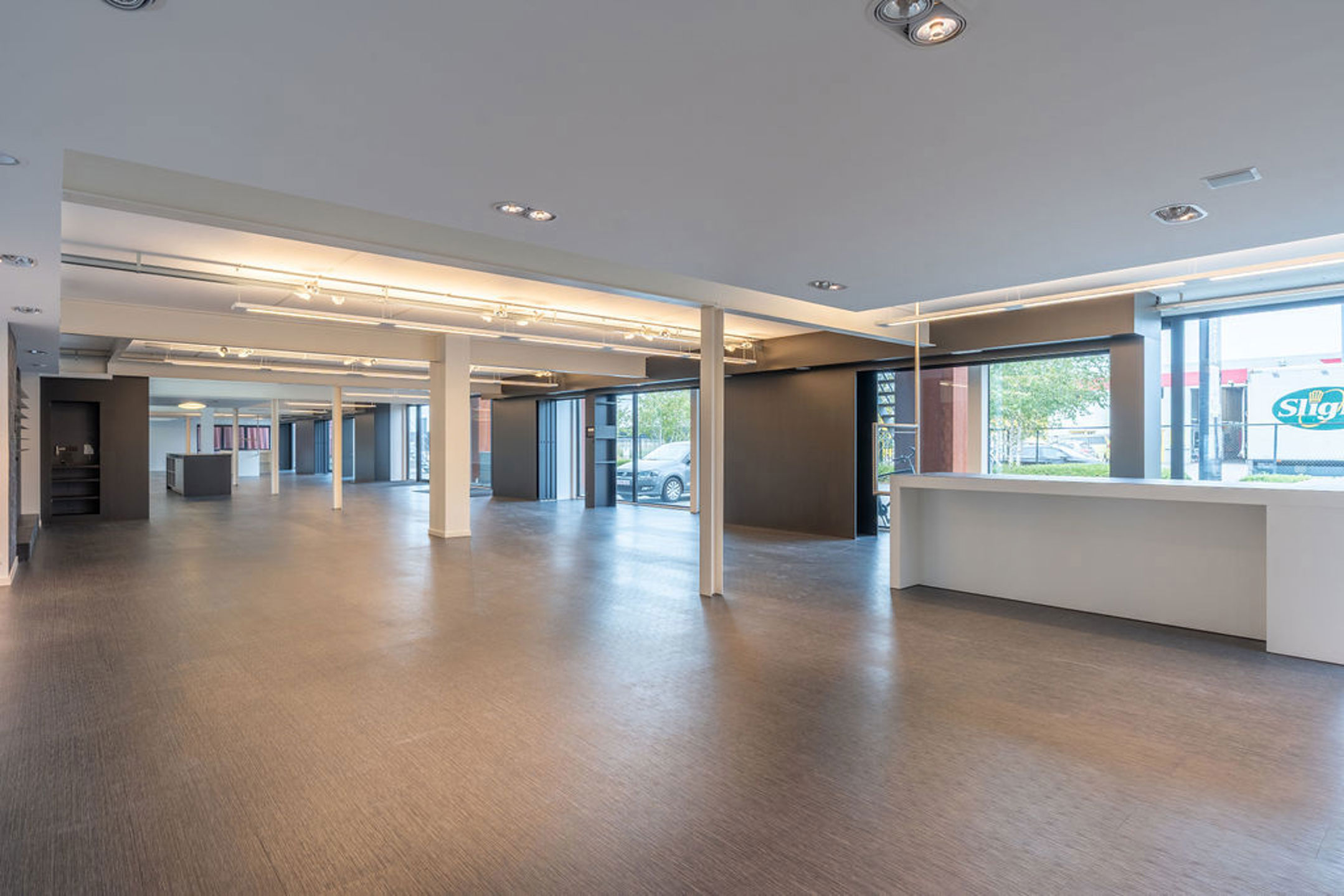 Commercial à louer à Poppel - photo 2