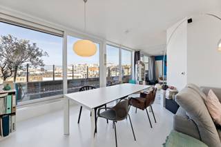 Ontdek dit exclusieve penthouse op de 4e verdieping van Residentie Delphine, gelegen in het charmante kuststadje Wenduine, op een rustige...