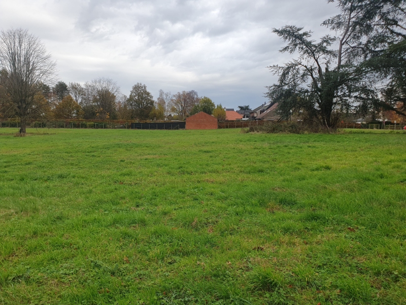 Ruime bouwgrond in Aalst | 1458 m² - foto 1
