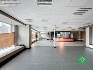 Commercial à louer à Gistel
