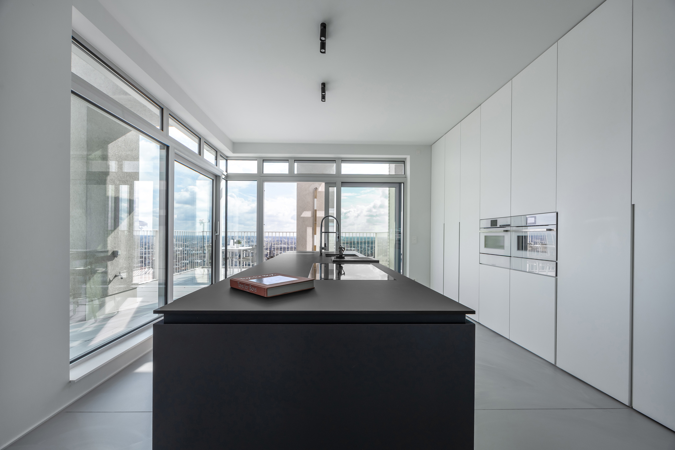 Apartment for sale in Antwerp with 1 bedroom - photo 4