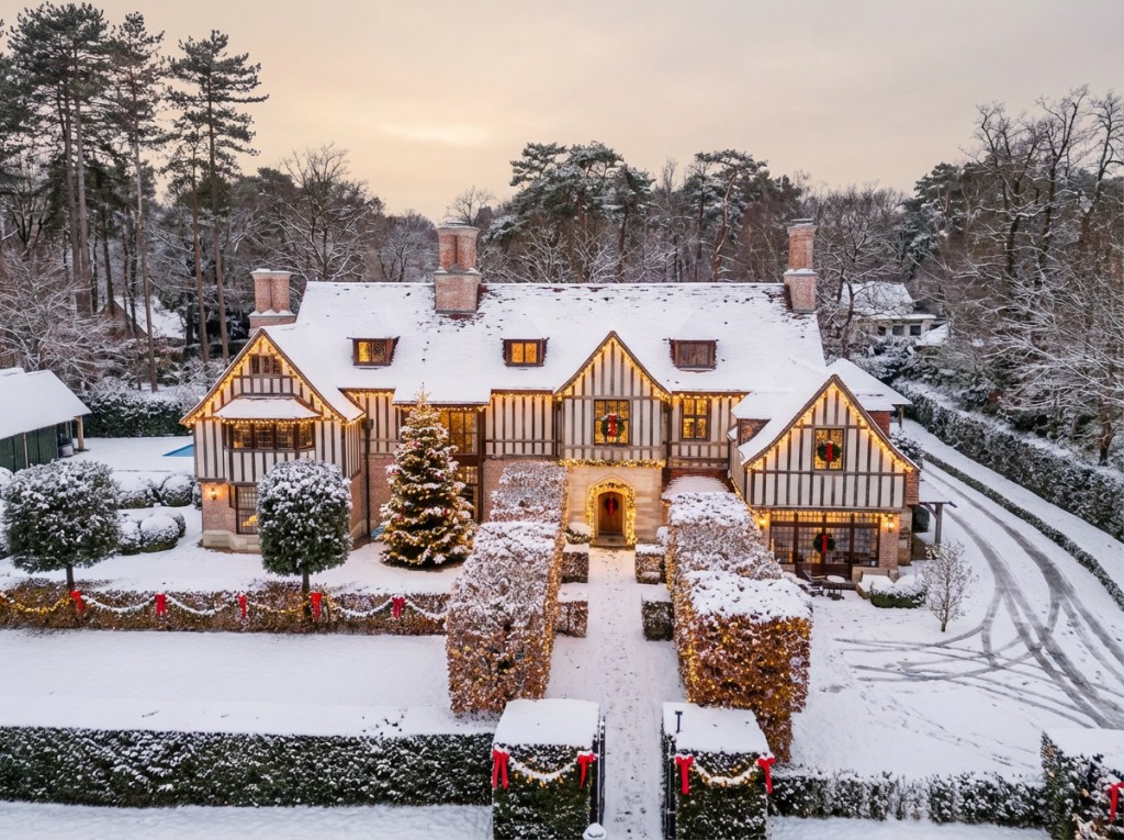 Prachtige Engelse Tudor Villa op Toplocatie - foto 1