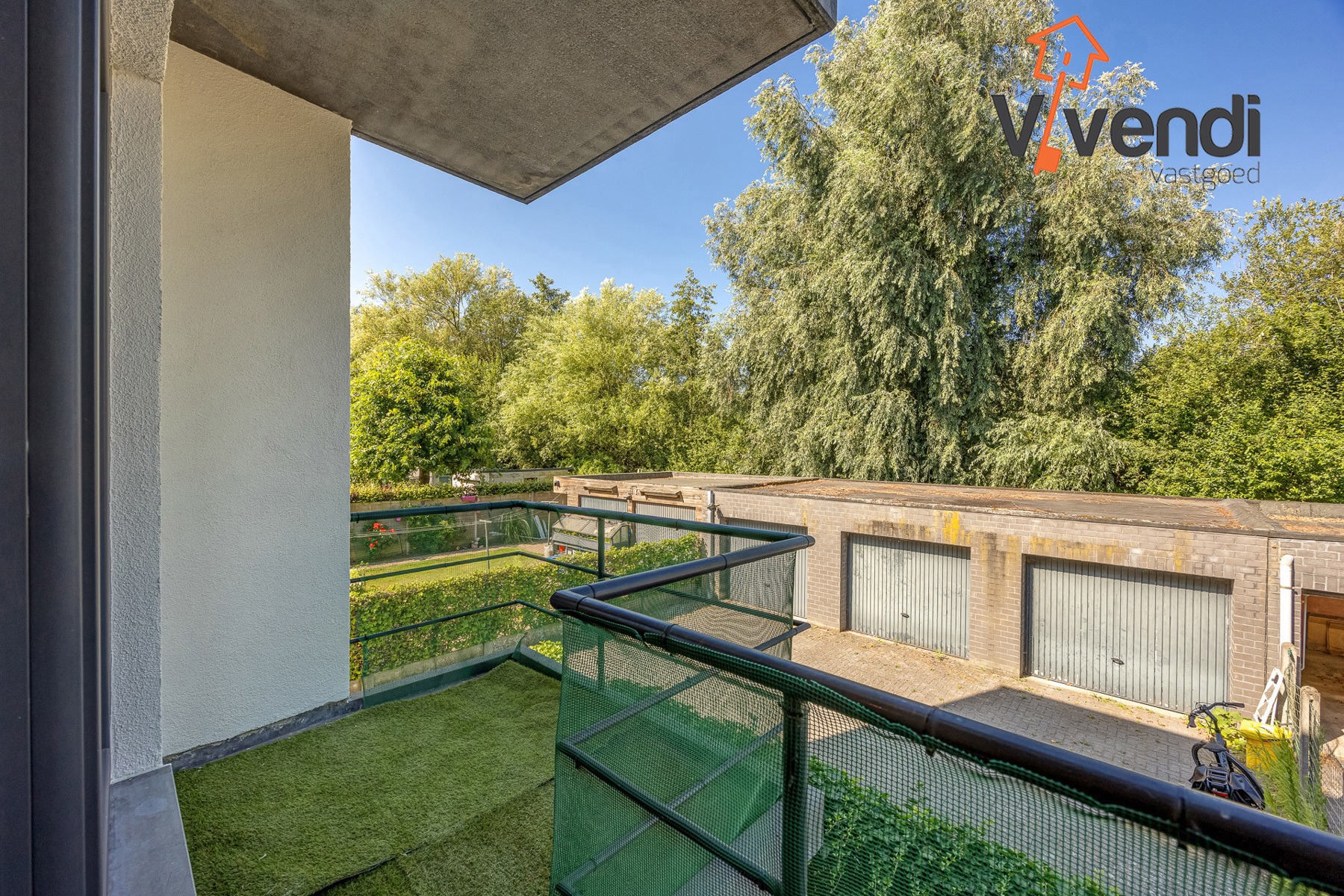 Ruime en lichtrijke duplex met 3 slpk inclusief 1 garagebox! - foto 5