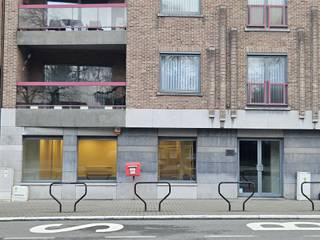 Deze multifunctionele kantoorruimte van 215 m² op de Eeuwfeestwal in het centrum van Tongeren heeft een uitstekende visibiliteit en...