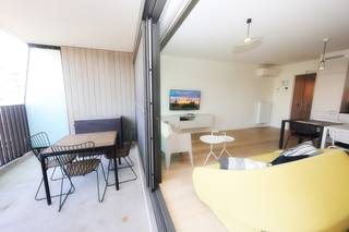 Op een absolute toplocatie aan zee bevindt zich deze stijlvolle en instapklare studio met aparte slaaphoek, waar comfort en luxe hand in hand gaan...