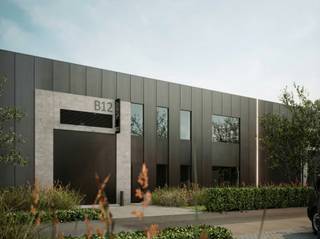 <p><strong>Nieuwe energie neutrale KMO-unit van 628 m² aan de Fabriekstraat 1, Heultje - Westerlo</strong></p>
<p>Geschikt voor zowel opslag als productie. Daarnaast kunnen er kantoorruimtes, showrooms en loskades worden voorzien.<br />Door middel van zonnepanelen, warmtepompen en batterijen is het streven een energieneutraal terrein te creëren. <br />Groene energie zal worden gebruikt voor de laadinfrastructuur op de parkeerplaatsen en voor de verwarming en koeling van de kantoorruimtes. <br /><br /></p>
<p>Voornaamste kenmerken:<br />- Dakrandhoogte: 8 meter<br />- Parkings voor de deur<br />- Sectionaalpoorten<br />- Kantoren en/of loskades mogelijk<br />- Mezzanine voor stockage<br />- Per unit is 1 parkeerplaats per 100 m² magazijn in de prijs begrepen<br />- Casco oplevering, water en elektriciteit voorzien tot in de unit: glasvezelkabel, afvoer, regenwaterputten<br />- Mogelijkheid tot extra afwerking op maat: verlichting, elektriciteit, sanitair, hvac, vloer, alarm…<br />- Extra werken of aanpassingen mogelijk bij tijdige aanmelding.<br /><br /><em>Vermeldingen inzake bijzondere infoplicht: omgevingsvergunning stedenbouwkundige handelingen uitgereikt, woongebied, geen rechterlijke herstelmaatregel of bestuurlijke maatregel opgelegd, geen voorkooprecht ruimtelijke ordening, geen omgevingsvergunning voor verkavelen van gronden.</em></p>