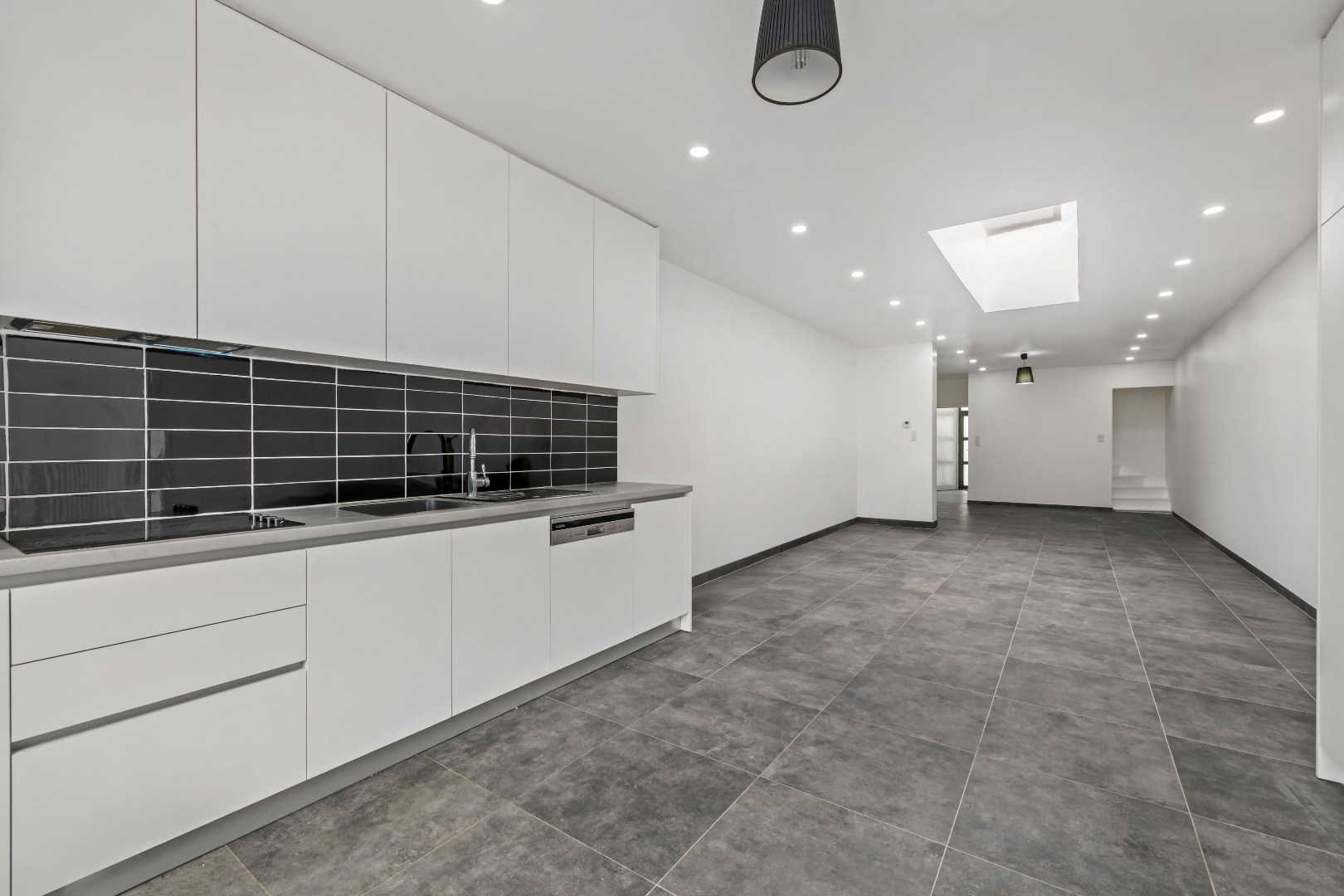 INSTAPKLARE WONING MET 4 SLPK EN ACHTERUITWEG - foto 5