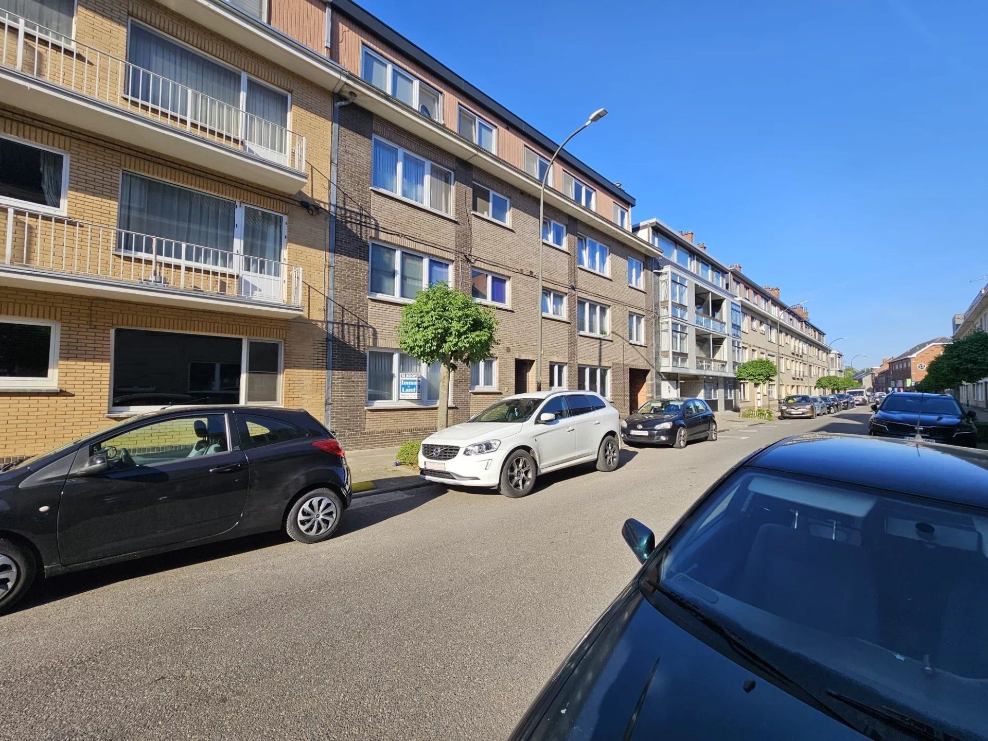 Gelijkvloer appartement gelegen net buiten de kleine ring van Hasselt - foto 1