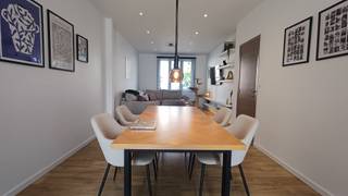 !! GEEN IMMO !! Charmant recent gerenoveerd rijhuis met 4 slaapkamers en zonnige tuin Bent u op zoek naar een instapklare woning met ruimte,...
