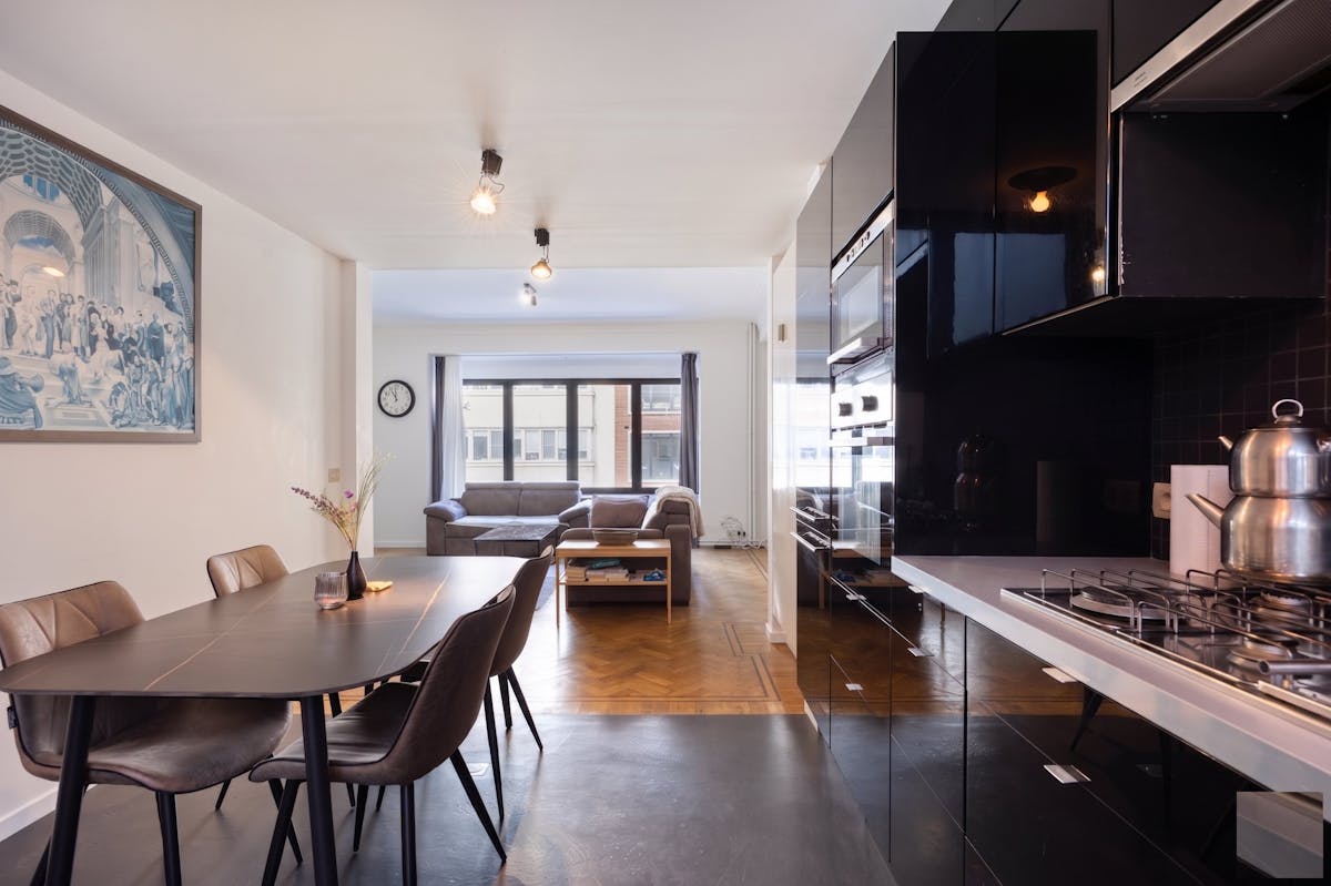 Appartement de 2 chambres à vendre dans le centre d'Anvers - photo 2