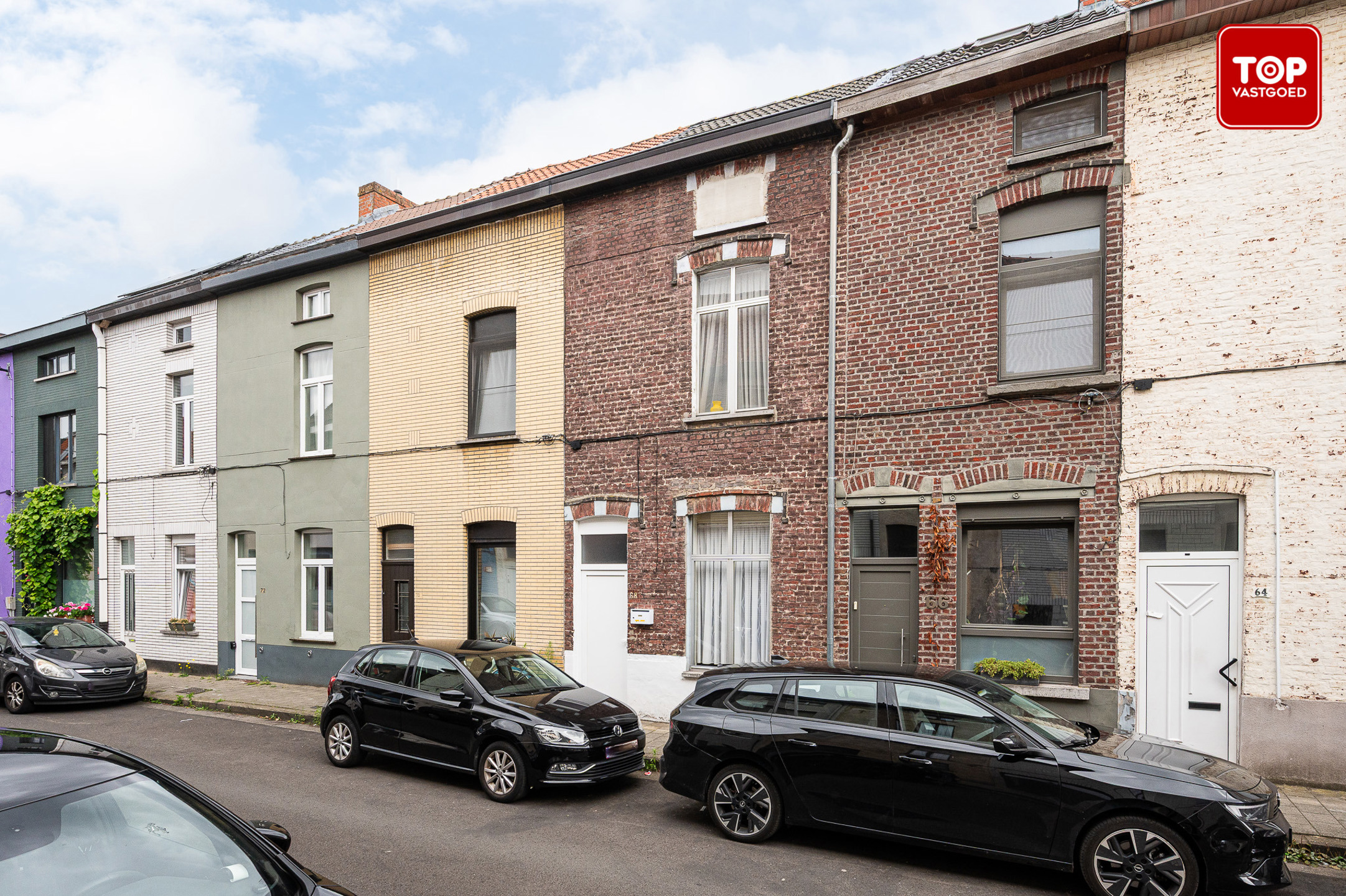 Op te frissen woning met 4 slaapkamers op gunstige locatie. - foto 1