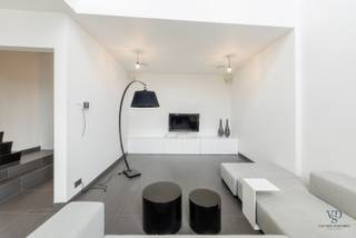 Deze instapklare woning werd met zorg én oog voor detail vernieuwd en combineert hedendaags wooncomfort met een praktische indeling.Bij het...