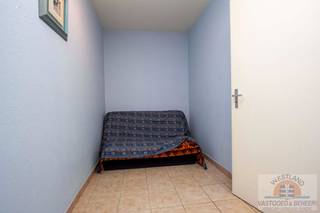 Op een goede locatie in het hart van Nieuwpoort Bad, op wandelafstand van zee, strand en winkelstraat, bieden wij dit gelijkvloers appartement...