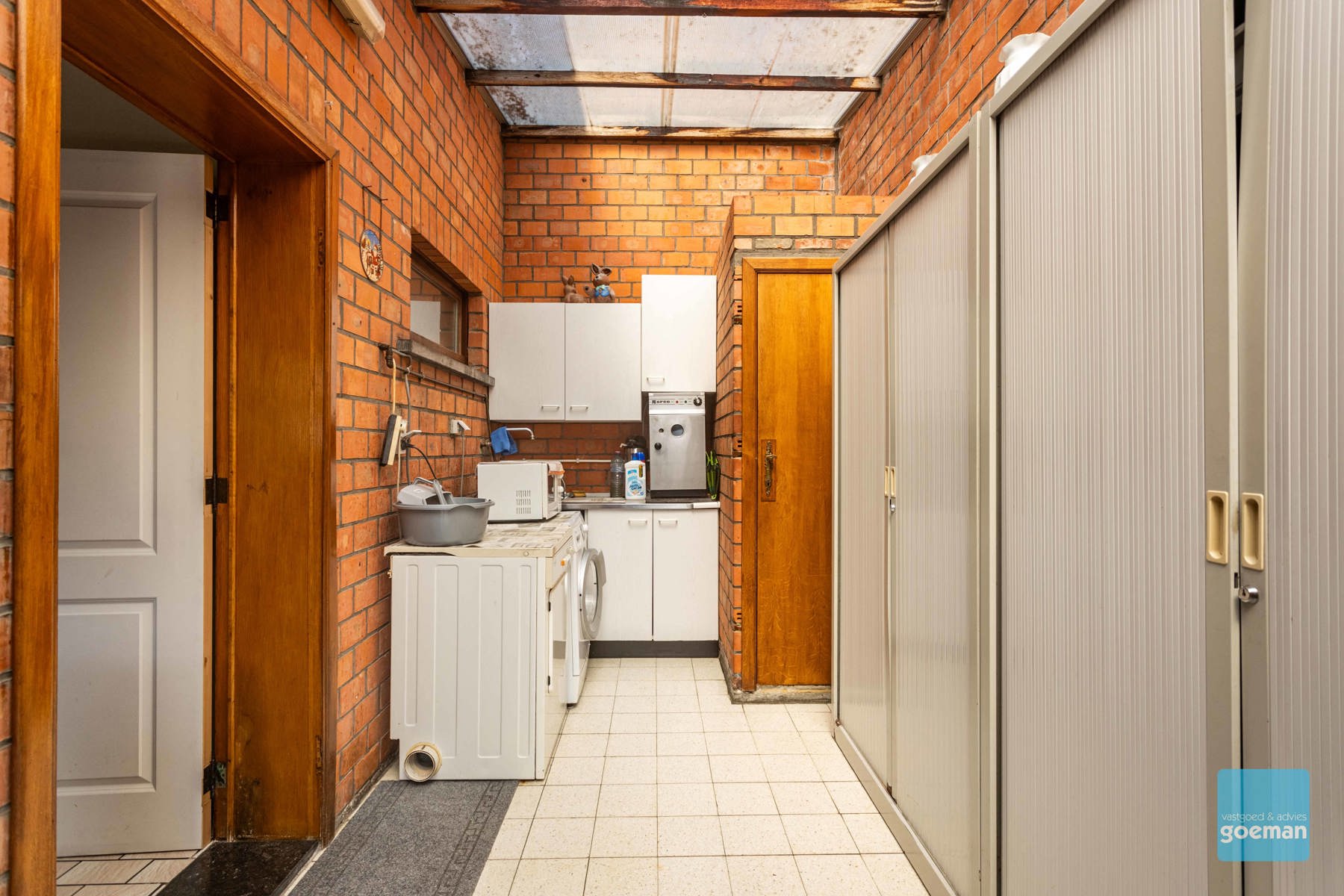 Op te frissen woning met prachtige tuin te koop in Wichelen. - foto 5