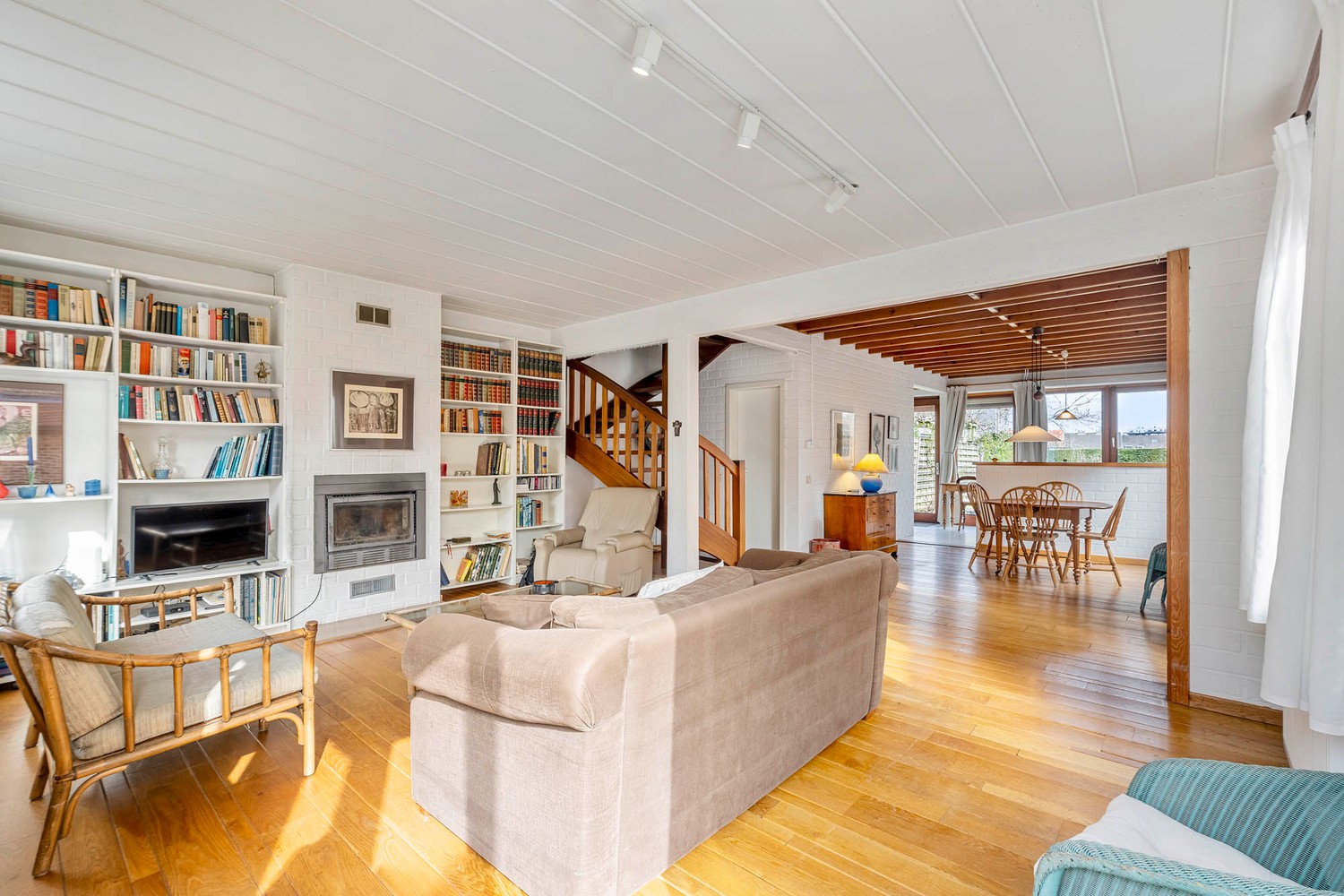 Goed gelegen en lichtrijke halfopen bebouwing met 3/4 ruime slaapkamers, een bureau en een tuin te Heverlee! - photo 4