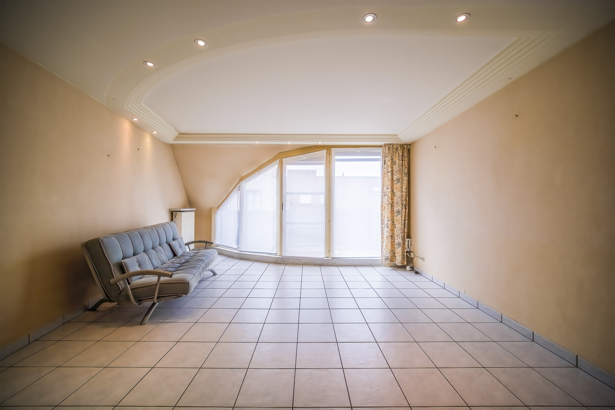 Apartment for rent in Veurne with 2 bedrooms - photo 2
