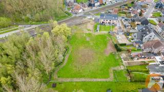 WELLE - Deze bouwgrond voor een open bebouwing is gelegen langs de Terjodenstraat te Welle.Het perceel heeft een bijzonder aantrekkelijke ligging met...