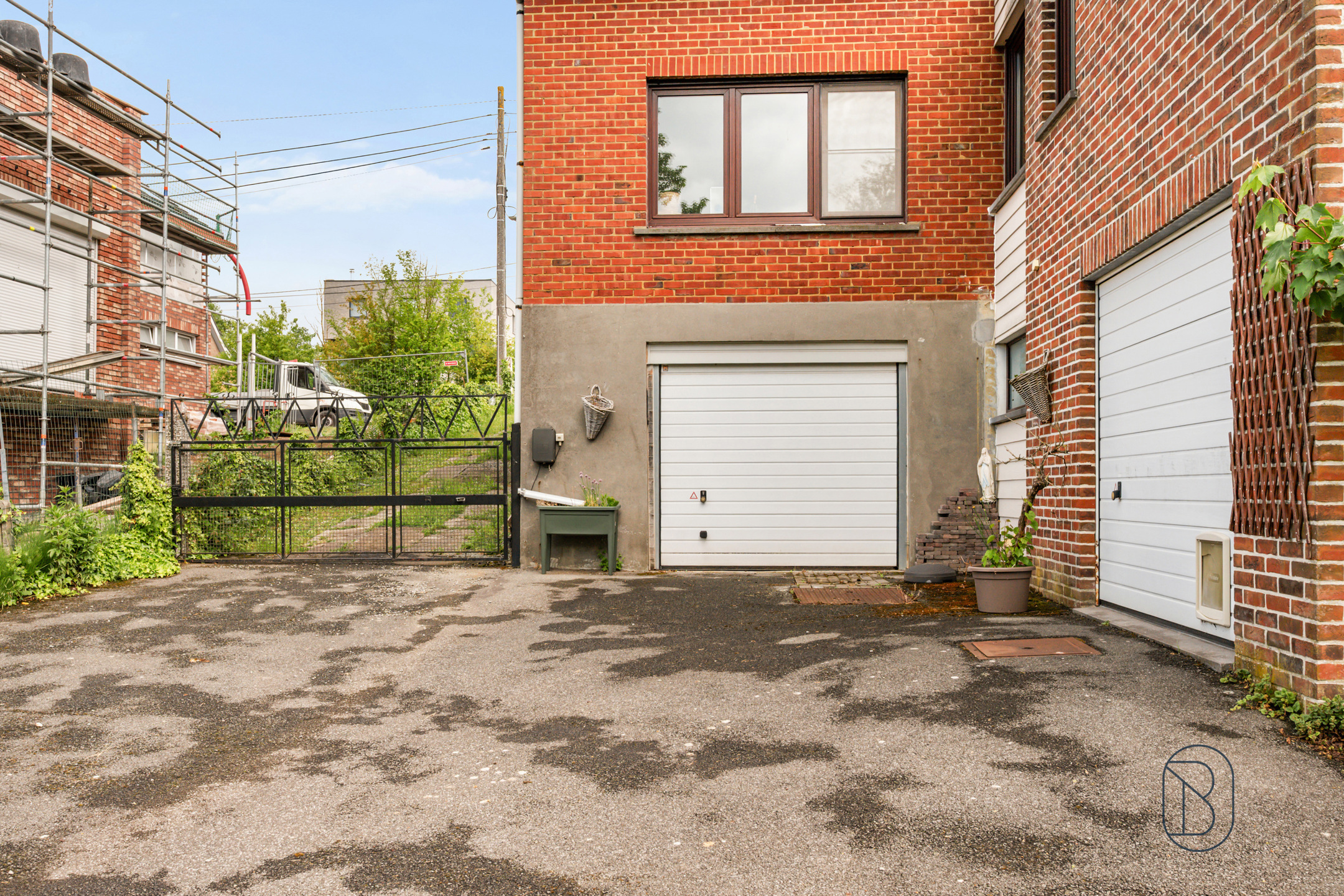 Ruime gezinswoning met dubbele garage nabij Ronse - foto 5