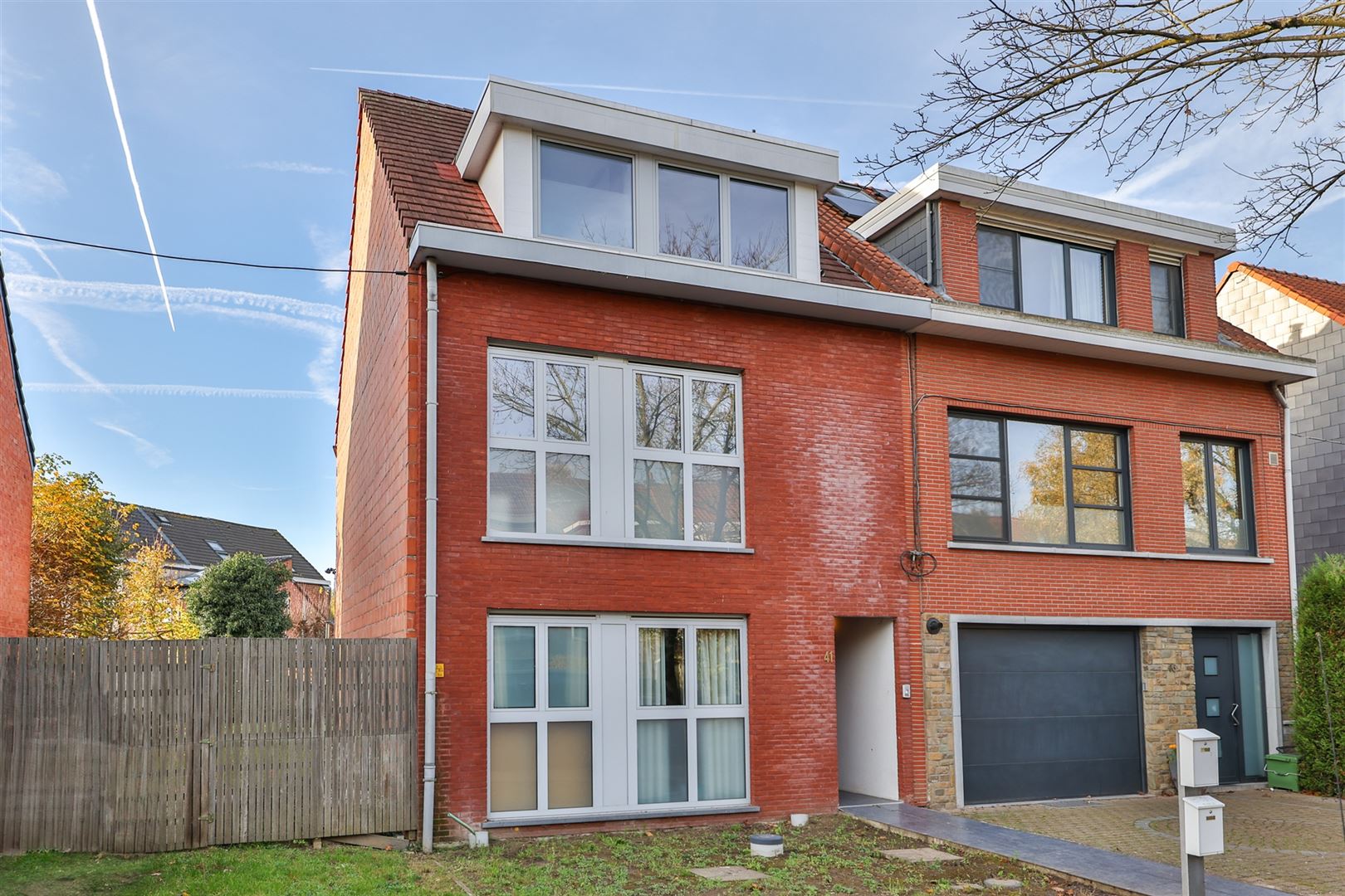 Recent opbrengsteigendom met 2 appartementen te Mortsel!  - foto 1