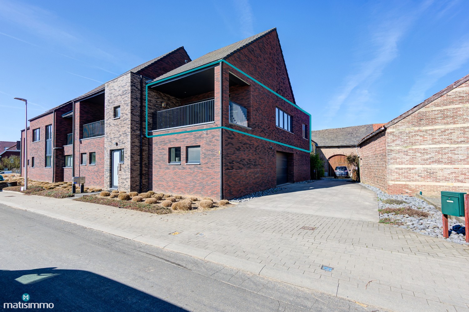 INSTAPKLAAR APPARTEMENT MET 2 SLAAPKAMERS EN AUTOSTAANPLAATS TE RIEMST - foto 2