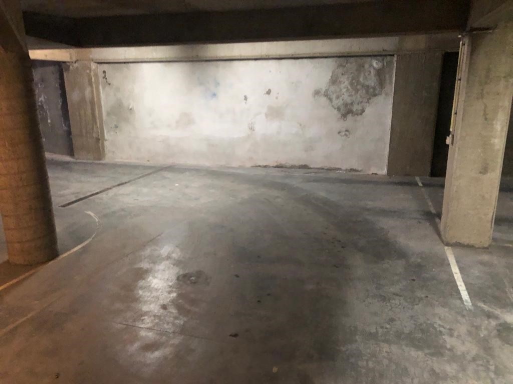 Overdekte  standplaats -  moeilijk te  vinden  in deze omgeving van de  Zeedijk - foto 5