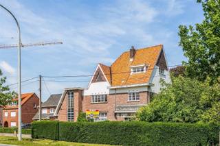 Ben je liefhebber van bijzondere architectuur en vind je de sierlijke art deco stijl ook zo geweldig? Deze prachtige, te renoveren villa zal je...