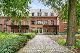 LANCERING EXCLUSIEVE KASTEELAPP. en PENTHOUSE - Res. LAKEVIEW - Kasteel van KAPELLENWonen op een historisch exclusief kasteeldomein in Kapellen. Het...