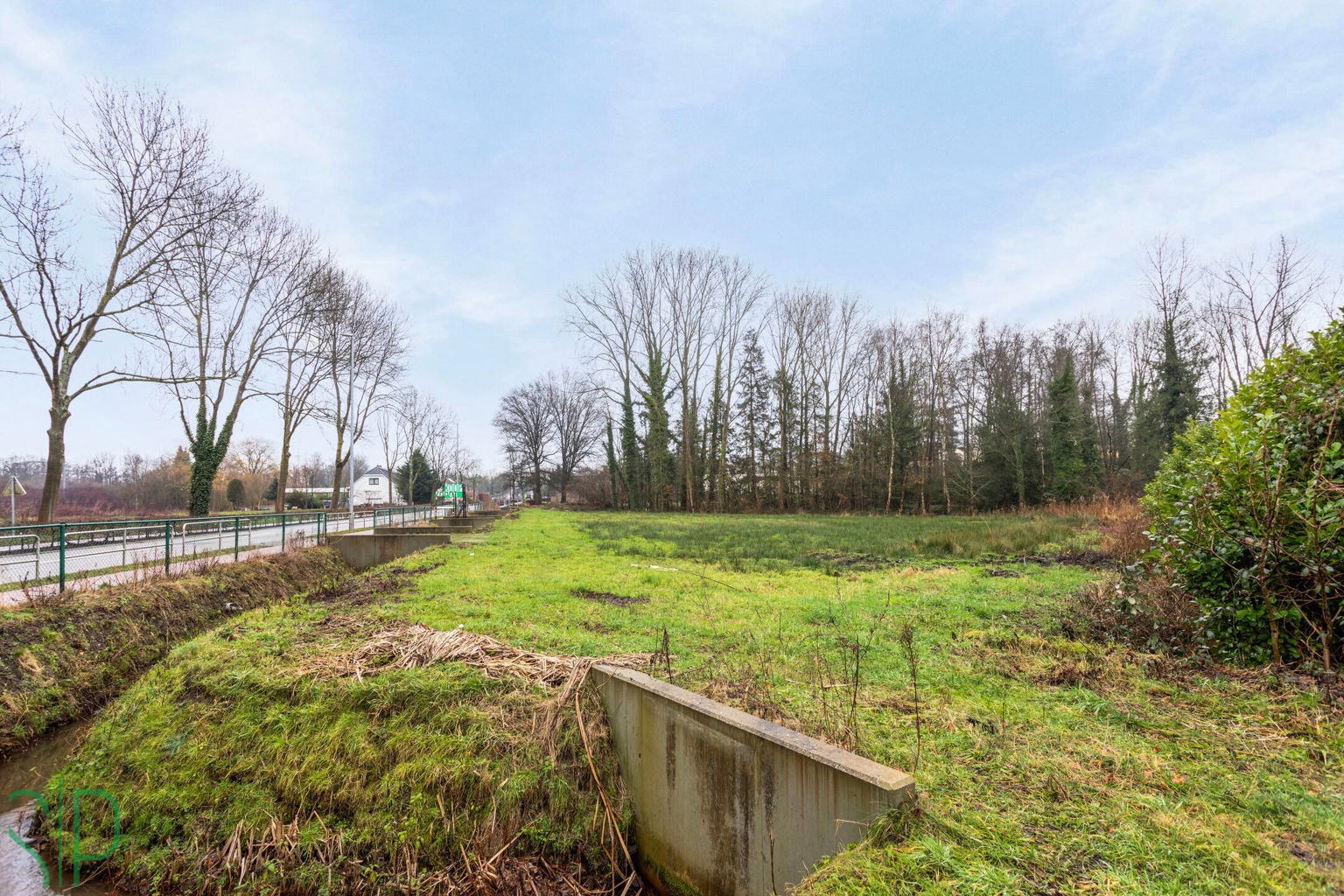 Bouwgrond voor open bebouwing op centrale locatie. - foto 2