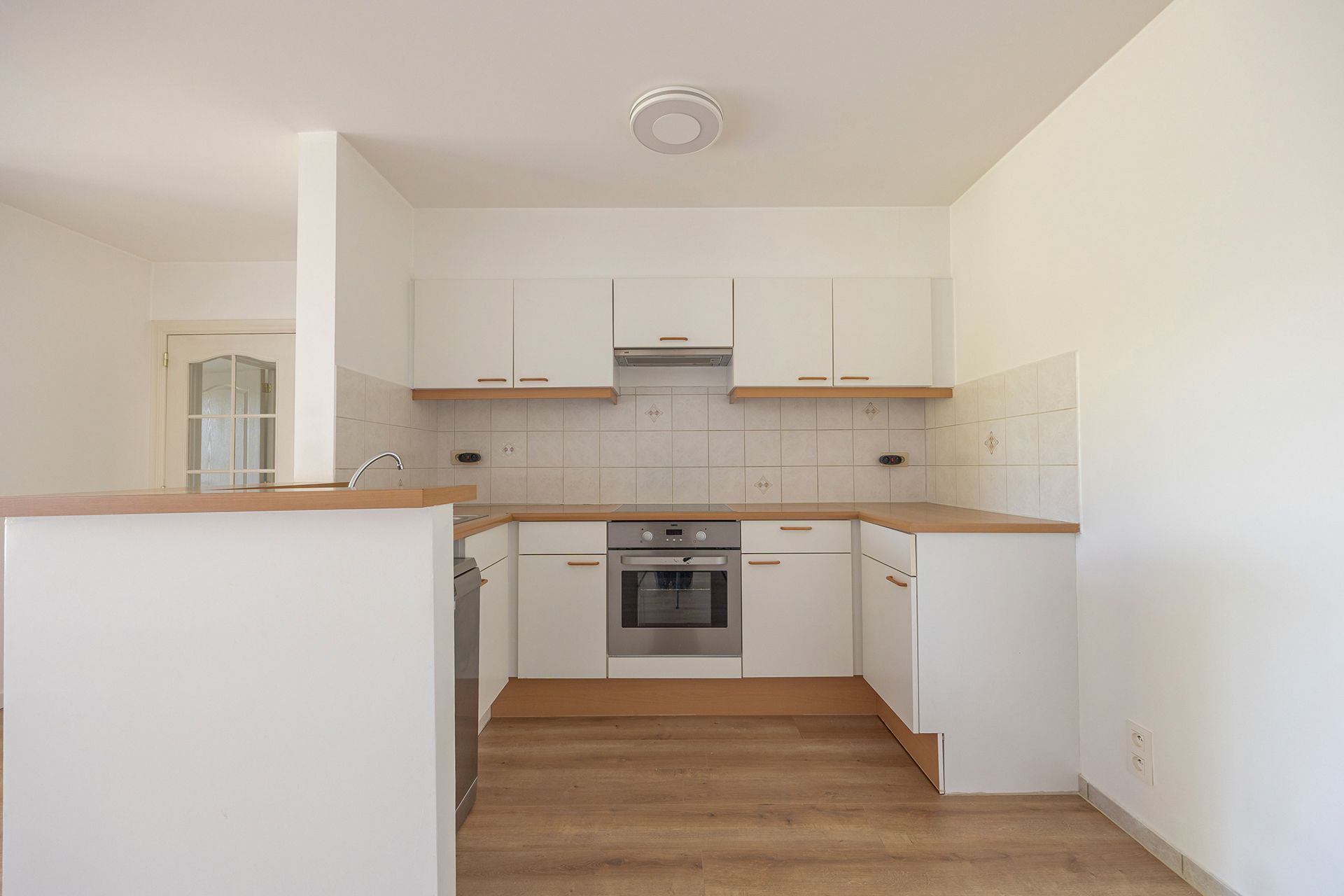 Lichtovergoten appartement met 2 terrassen en garagebox! - foto 4