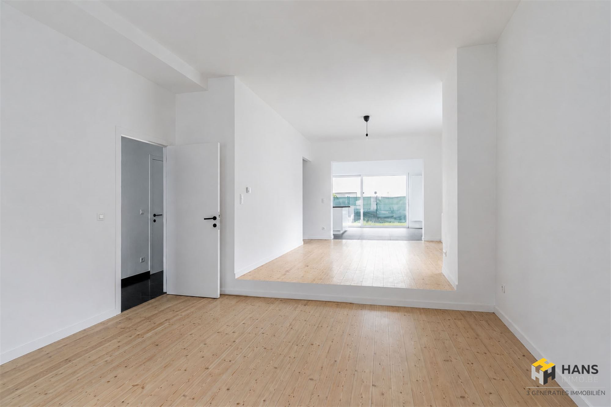 Instapklare woning (220 m²) met 3 slaapkamers en zuid-georiënteerde tuin (51 m²) in Rumst. - foto 5
