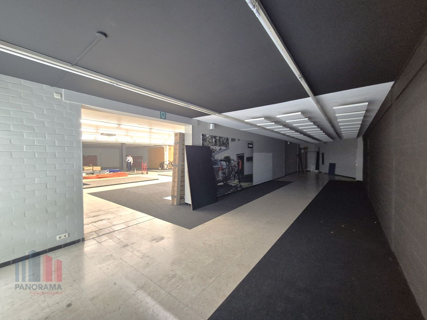 CENTRAAL GELEGEN HANDELSPAND VAN 76 M² - foto 3