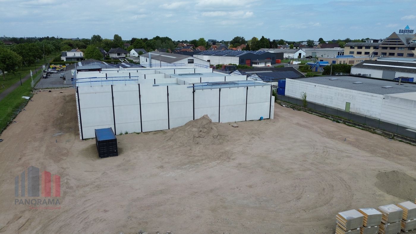 NIEUWBOUW KMO-UNIT VAN 211 m² MET 70 m² MEZZANINE TE KOOP - foto 5