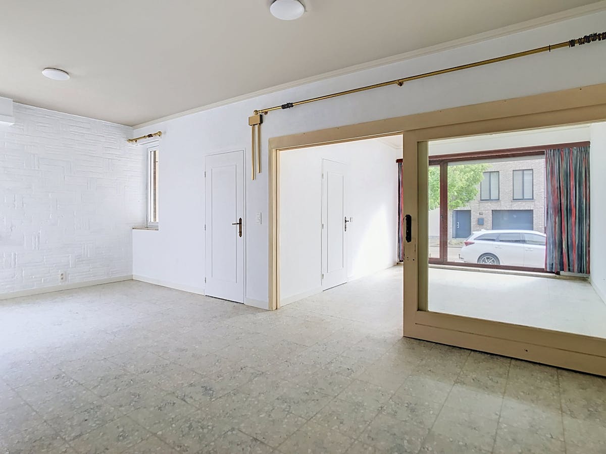 Ruime halfopen bebouwing met tuin en garage te koop in bazel - foto 5