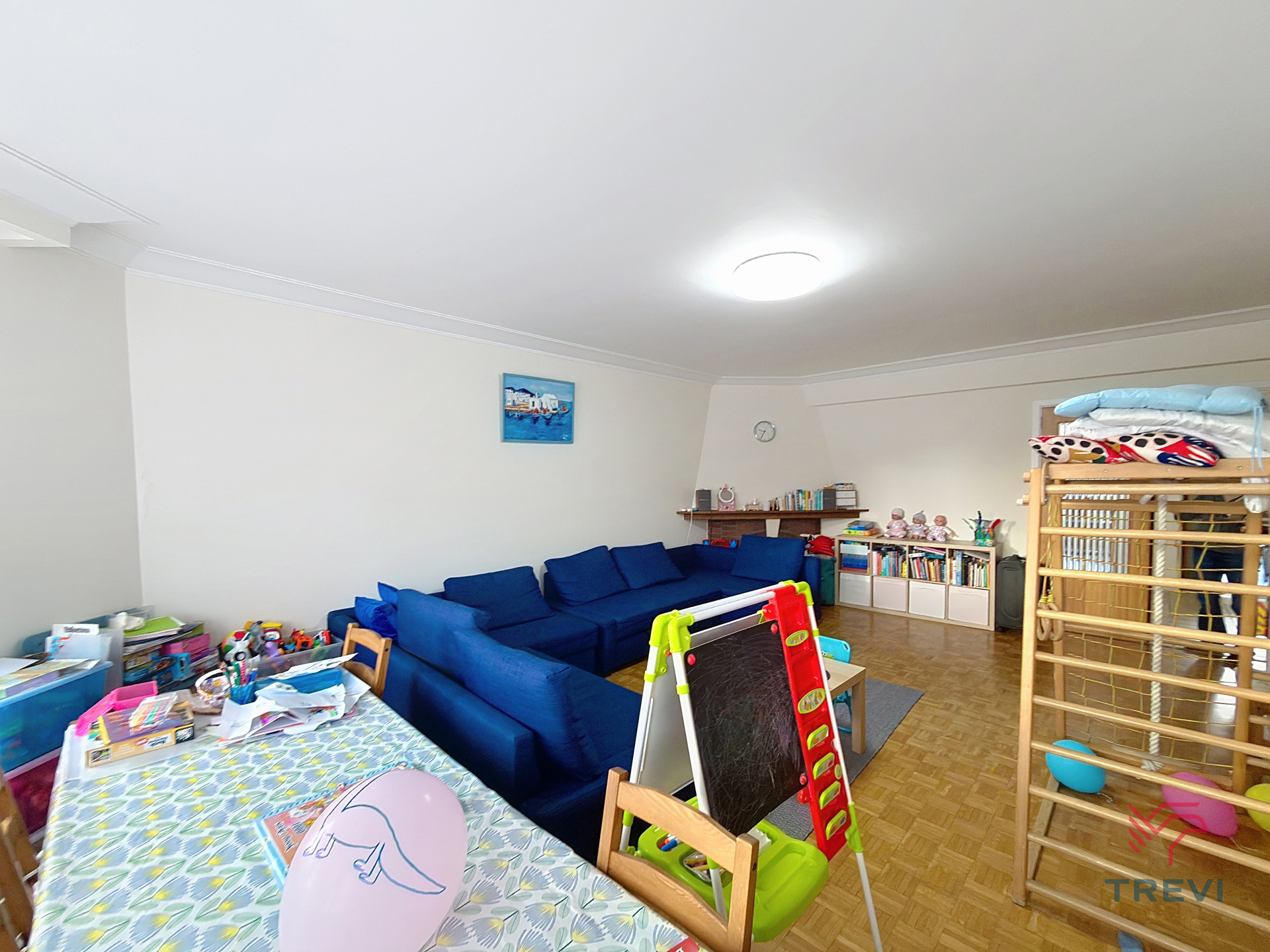 Apartment for rent in Forest with 2 bedrooms - photo 4