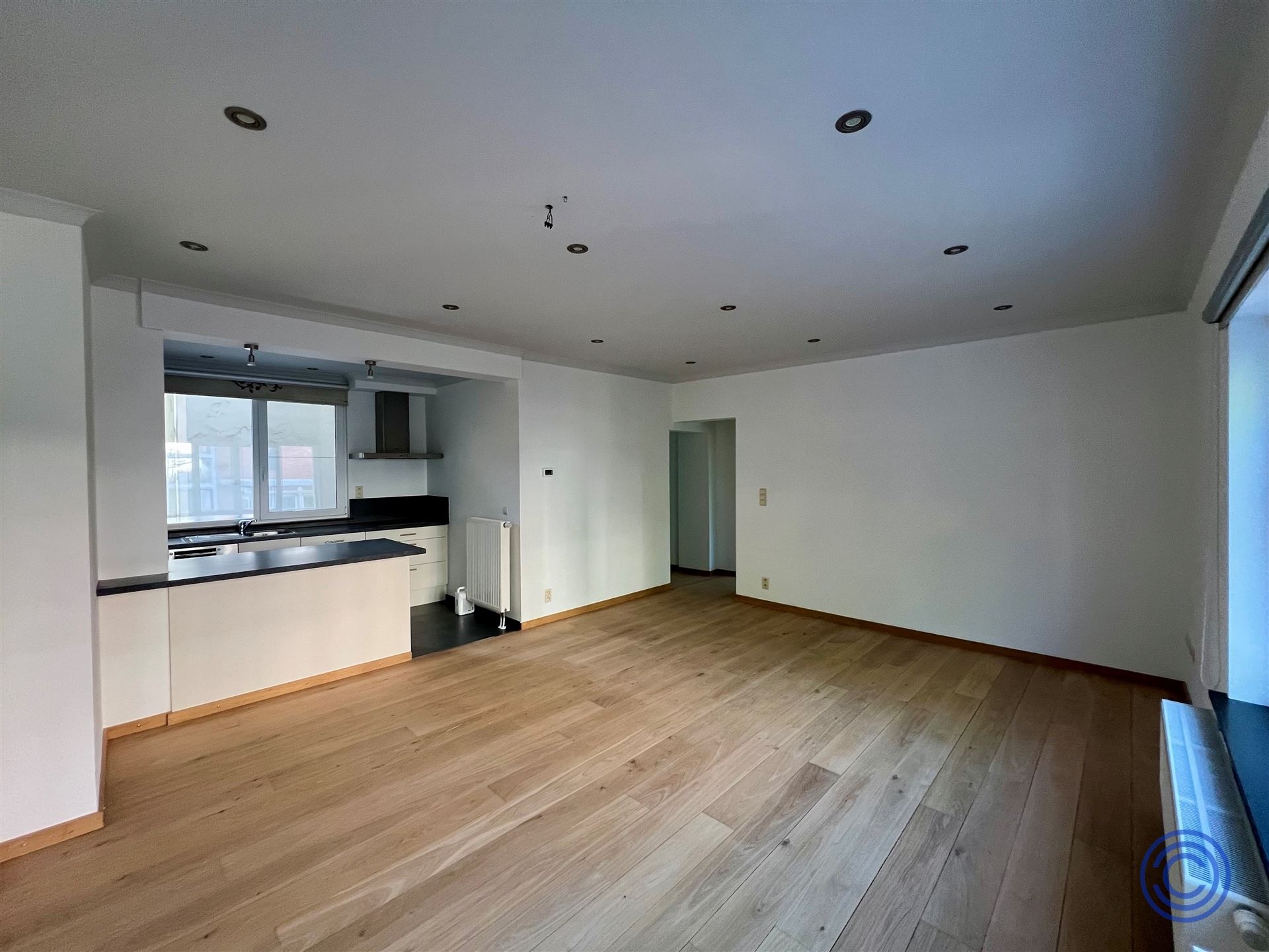 Ruim 2-slpk appartement op toplocatie + garage! - foto 4