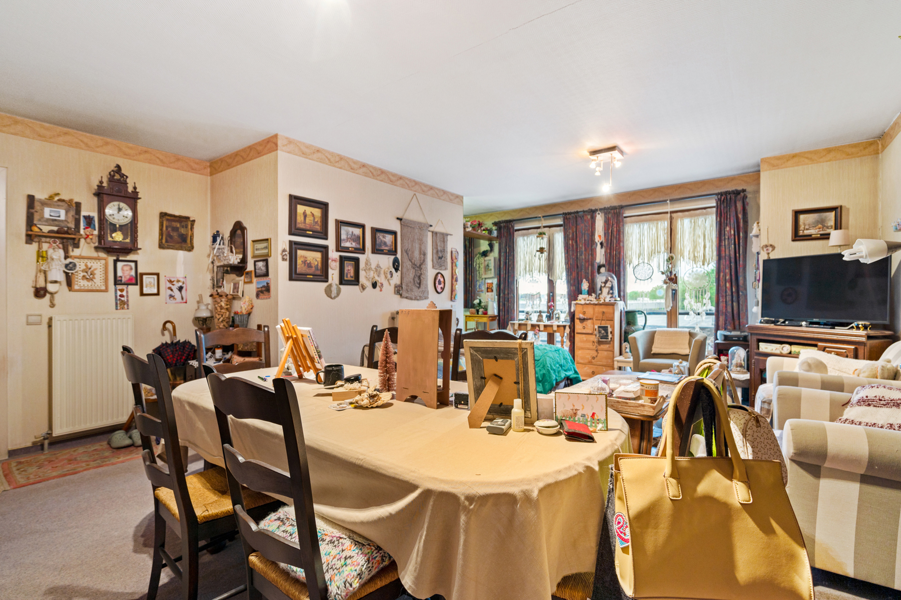 Appartement met 2 slaapkamers. - foto 5