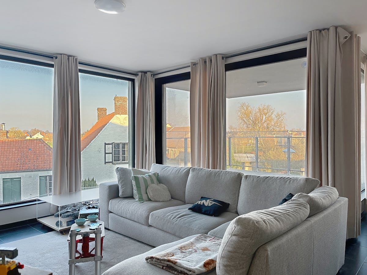 Modern en lichtrijk appartement met 2 slaapkamers te huur in Zedelgem - foto 3