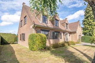 Century21ImmoNero stelt voor, top ligging in een rustige, gegeerde residentiële wijk op wandelafstand van treinstation en Zoniënwoud en met...