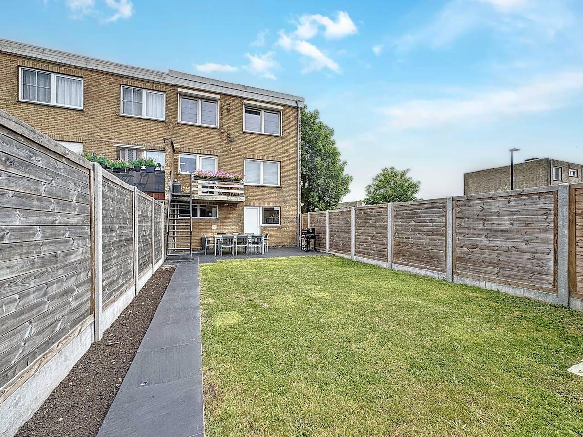 Lichtrijk en instapklaar huis met tuin te koop in Heist - foto 2