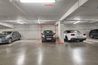 Deze ondergrondse autostaanplaats is gelegen aan de Martelarenlaan 200 in residentie Woods, een recent gebouw dat in 2017 werd opgeleverd. De...