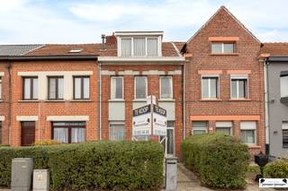 Te renoveren charmante woning met grote tuinAan de Laaglandlaan in Merksem bevindt zich deze te renoveren charmante rijwoning op een perceel van 206...