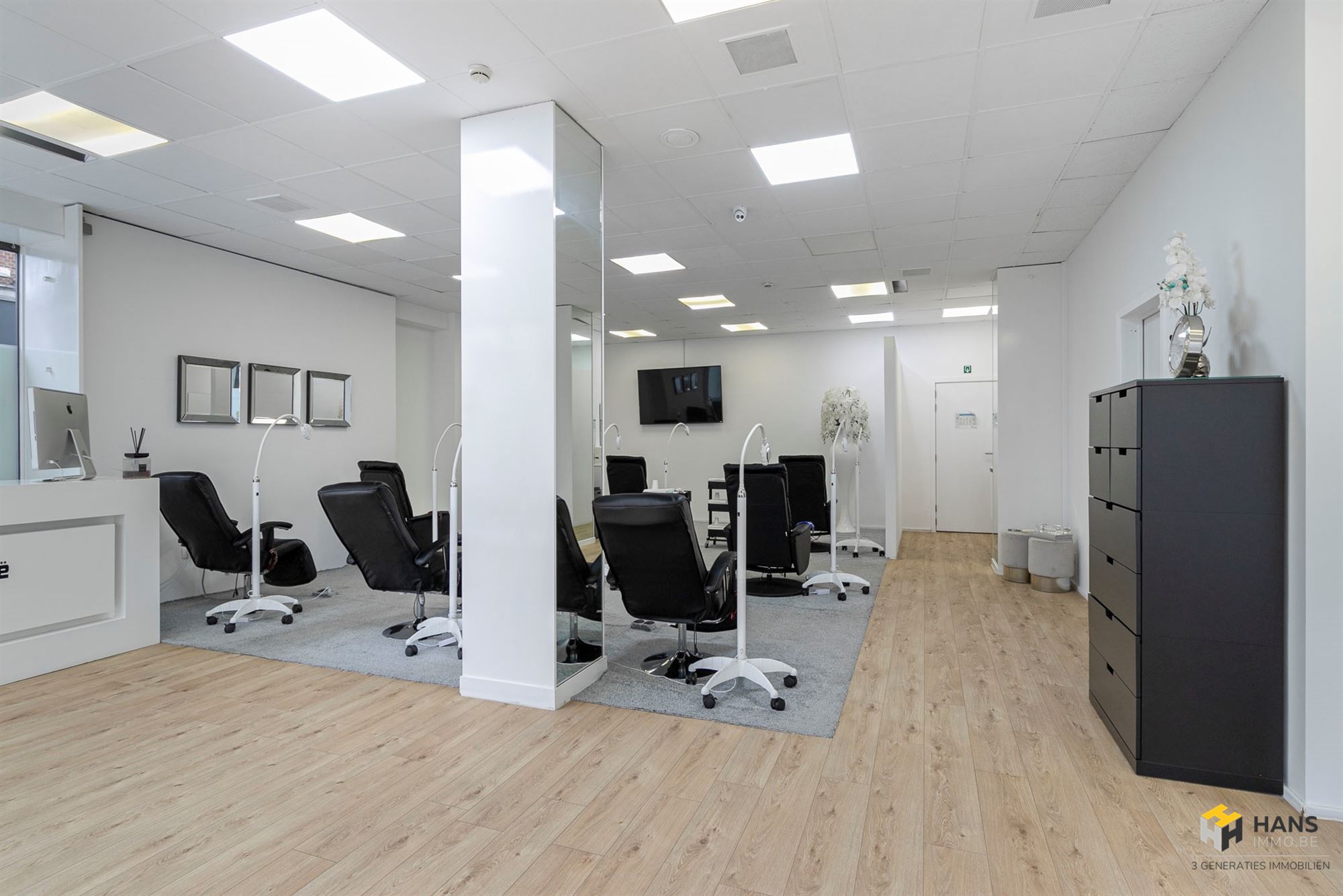 Commercial for sale in Merksem - photo 4