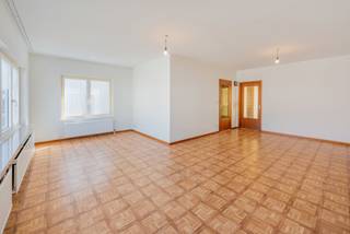 Dit instapklare gelijkvloersappartement, gelegen in de Wijngaardstraat 39 te Mechelen, combineert ruimte, licht en comfort met een...