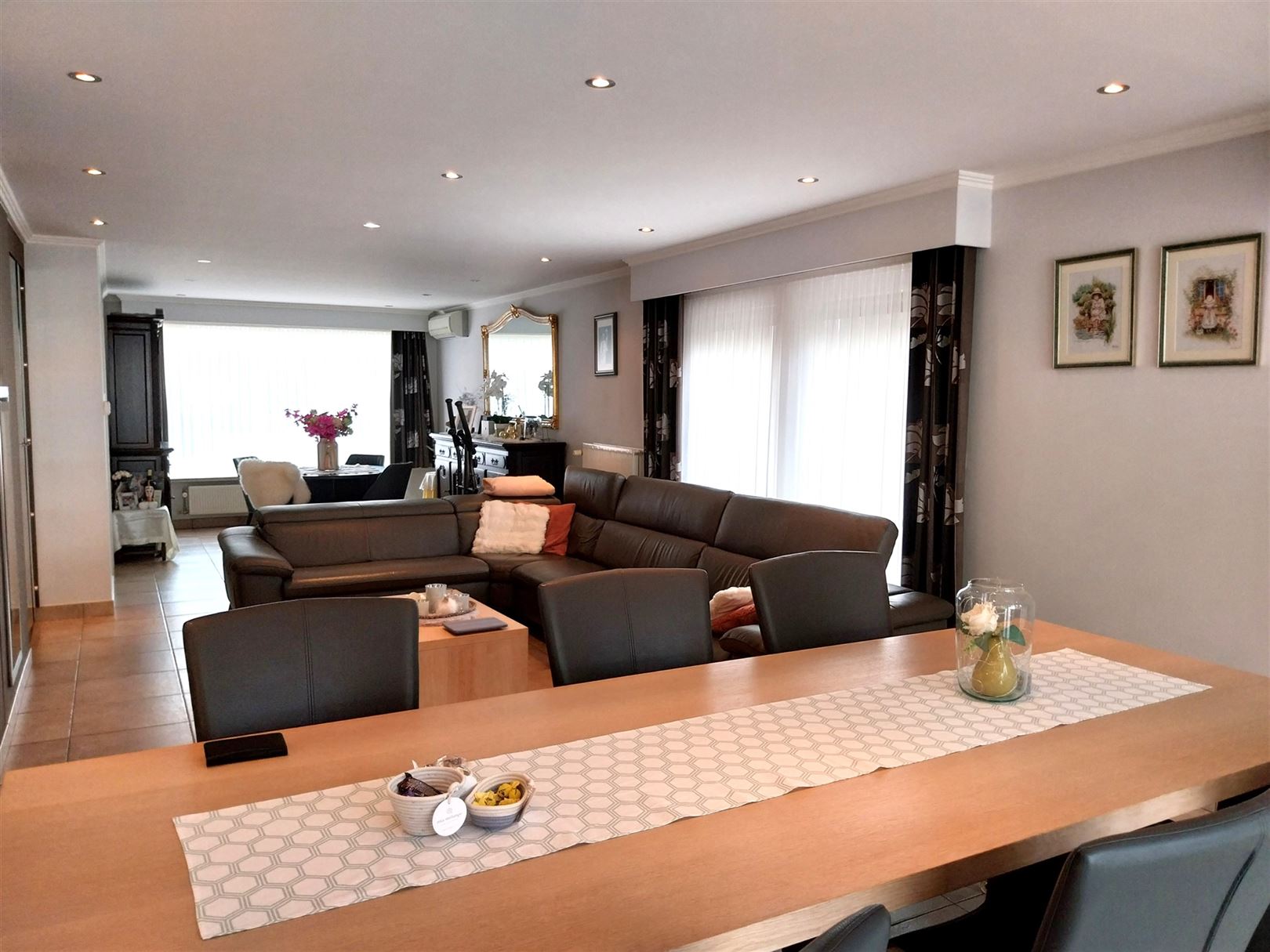 TE HUUR: Vrijstaande ruime woning met 3 slaapkamers en ruime loods! - foto 3