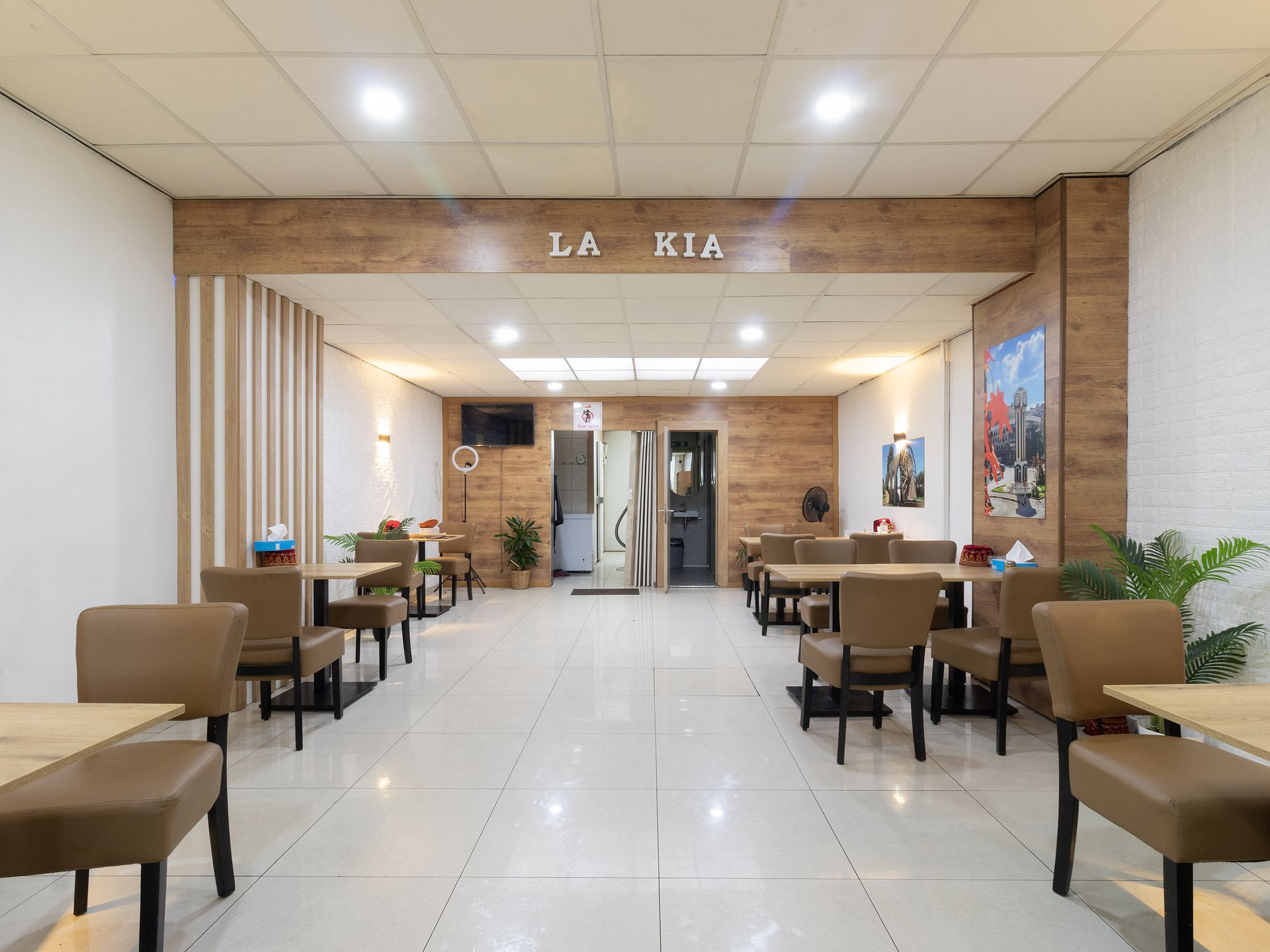 Handelspand met 2 appartementen op toplocatie - foto 4