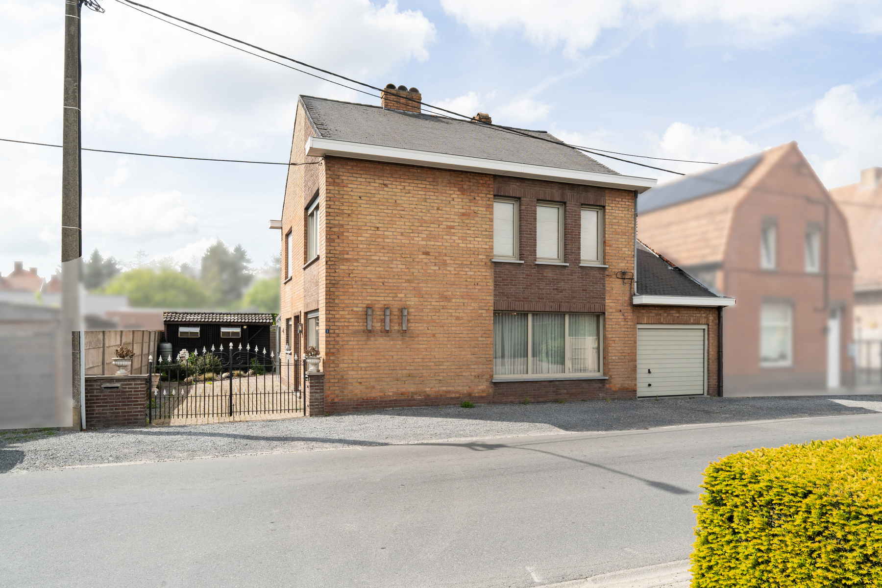 Centraal gelegen, goed onderhouden woning - foto 1