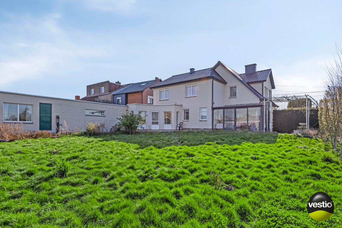 RUIME WONING MET PRAKTIJKRUIMTE OP 8A43CA TE NEREM. - foto 4