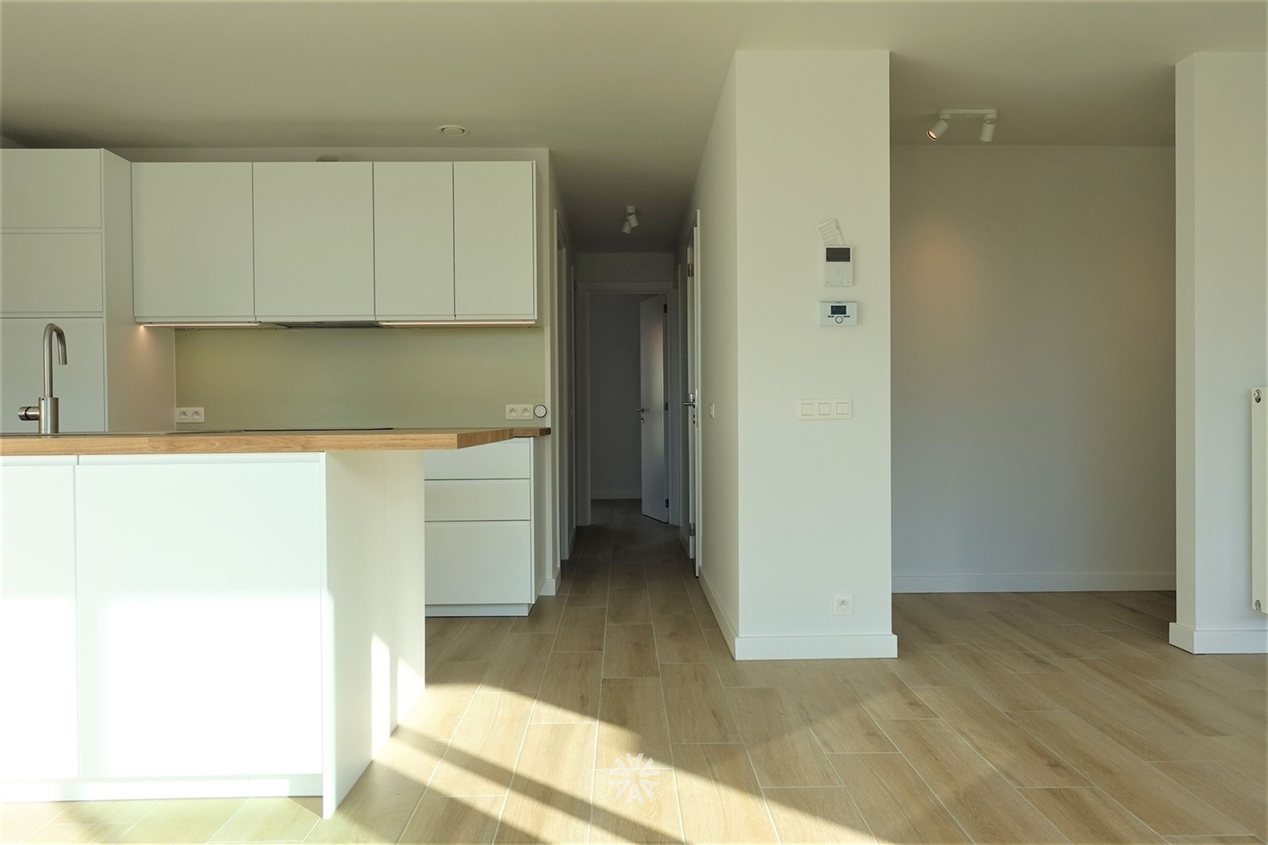 Nieuwbouw appartement met terras en autostaanplaats te huur aan Gent Muide - foto 5